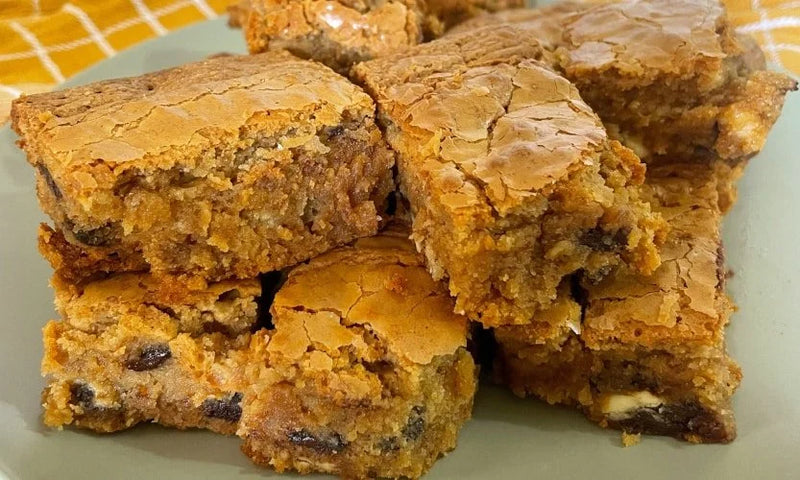 Blondies de chocolate blanco sin gluten